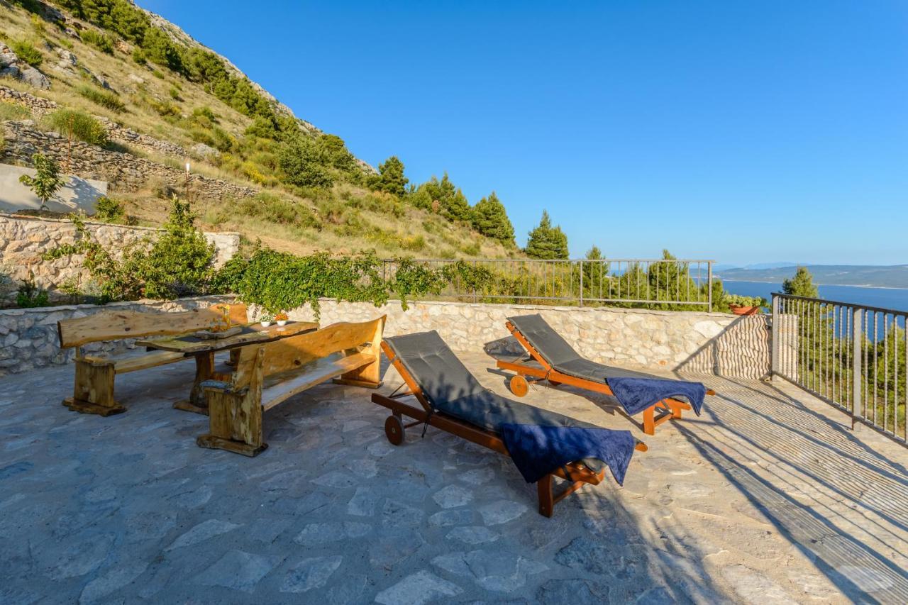 אומיס Villa Secluded Paradise מראה חיצוני תמונה