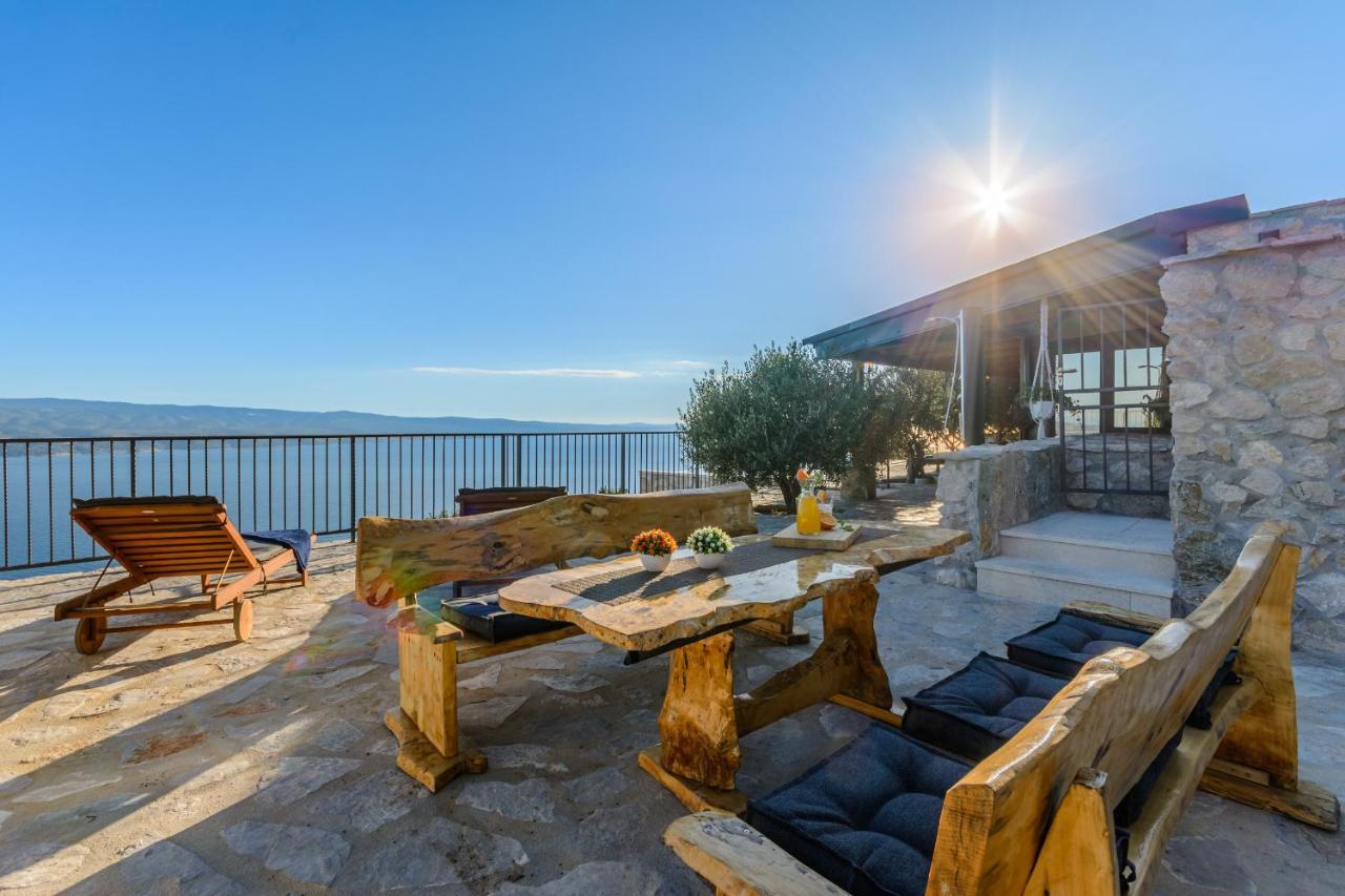 אומיס Villa Secluded Paradise מראה חיצוני תמונה